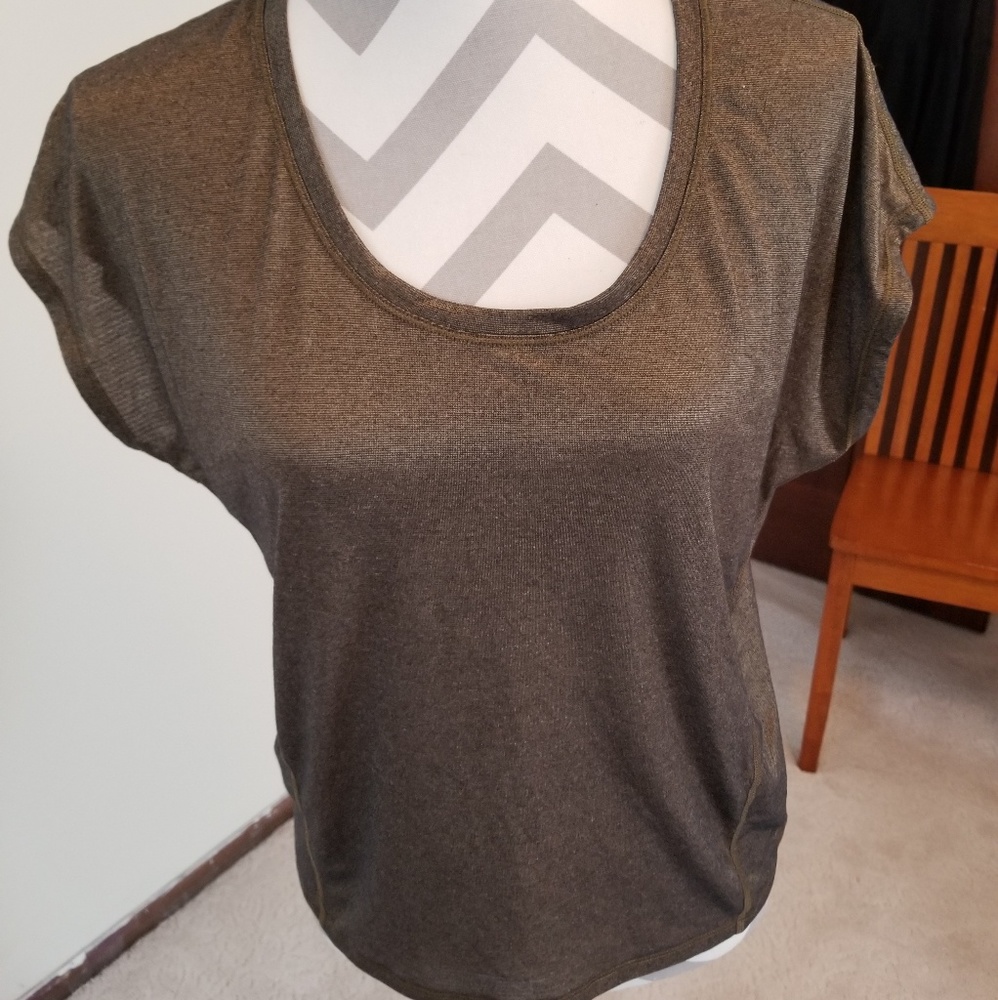 Lulu crop top